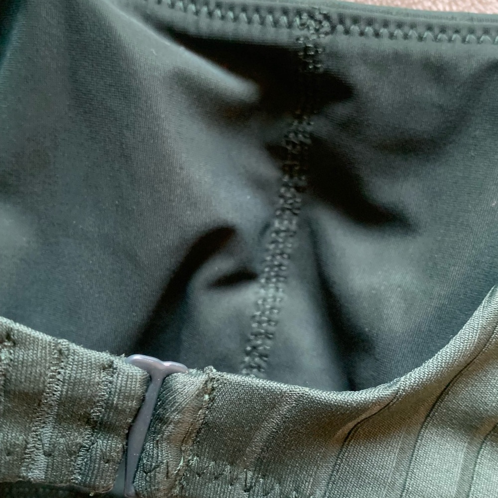 lululemon athletica Ribbed Scoop Neck Sports Bra in Dark Green - Picture 8 of 11